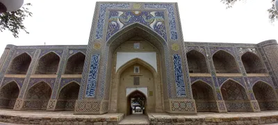 Médersa Nadir Devonbegui, Boukhara
