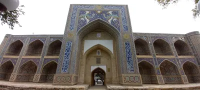 Médersa Nadir Devonbegui, Boukhara