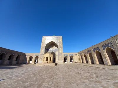[Tourist police 102], Boukhara