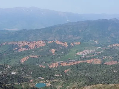 Нижний ярус, district de Bostanliq