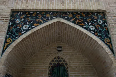 Médersa Nadir Devonbegui, Boukhara